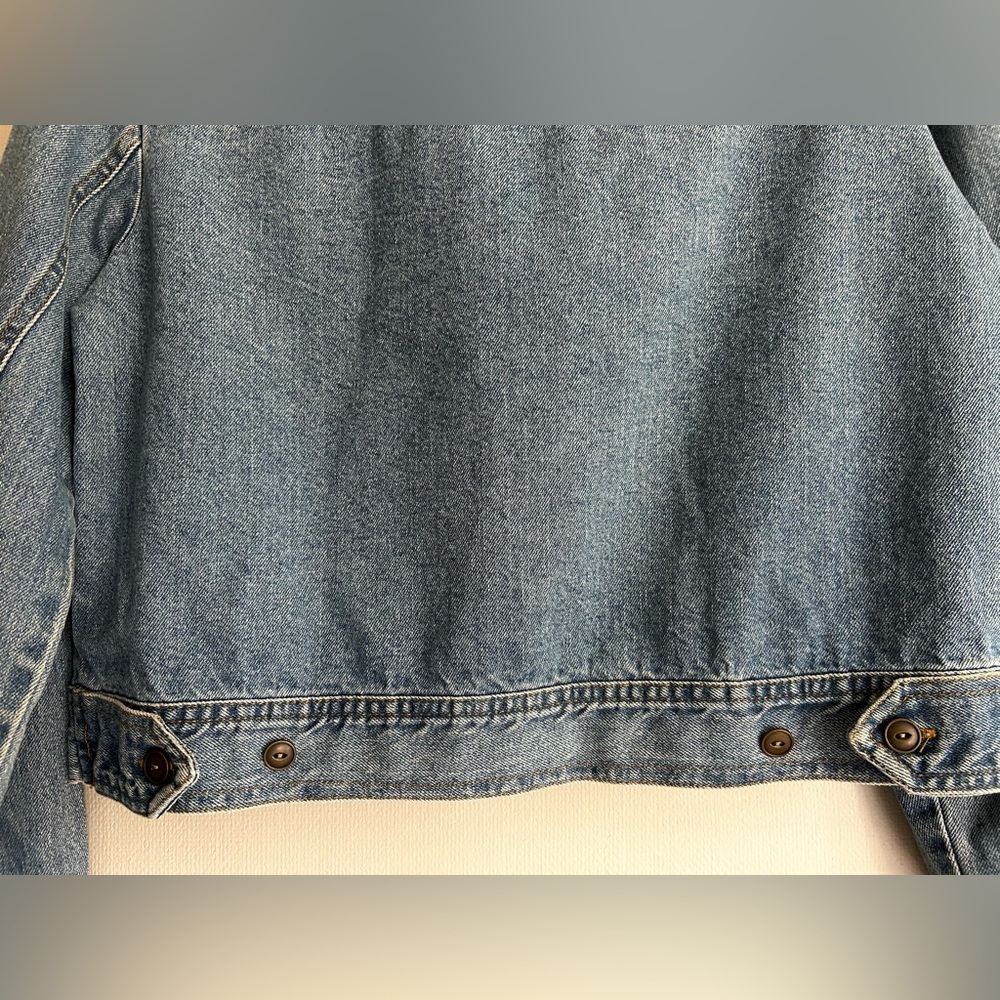 Vintage Y2K Studio Ease Denim Trucker Short Jean Jacket Indie 2000s Layering | 8 - Picture 12 of 15
